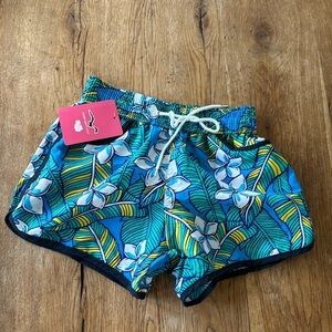 Comfort FIt Floral Shots